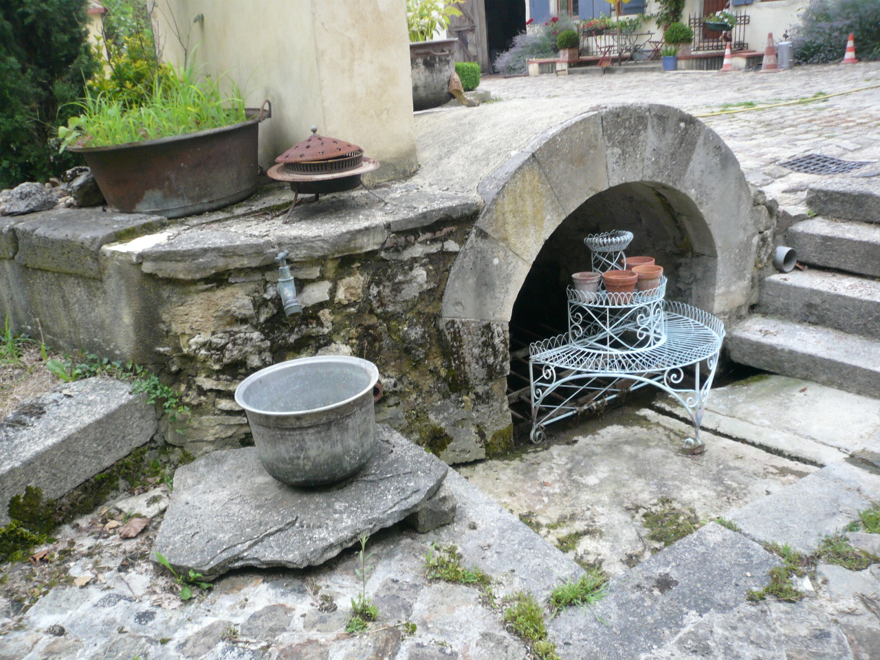 Une fontaine ancienne
